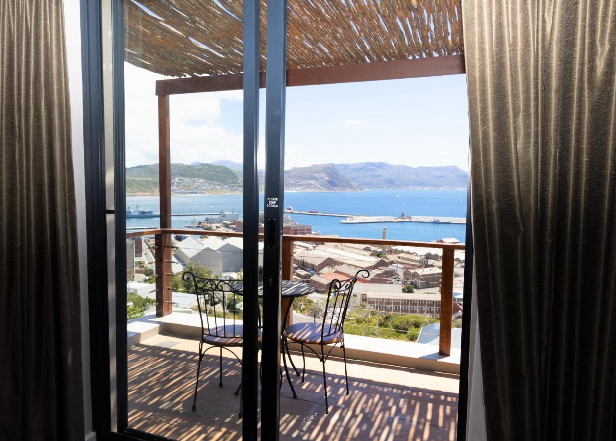 Mariner Guesthouse & Villa Саймонстаун Экстерьер фото