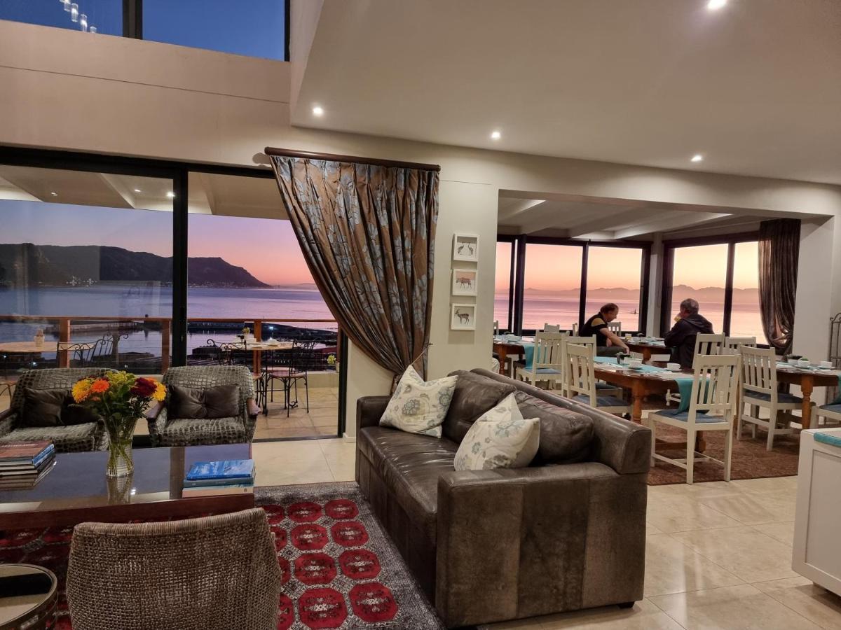 Mariner Guesthouse & Villa Саймонстаун Экстерьер фото