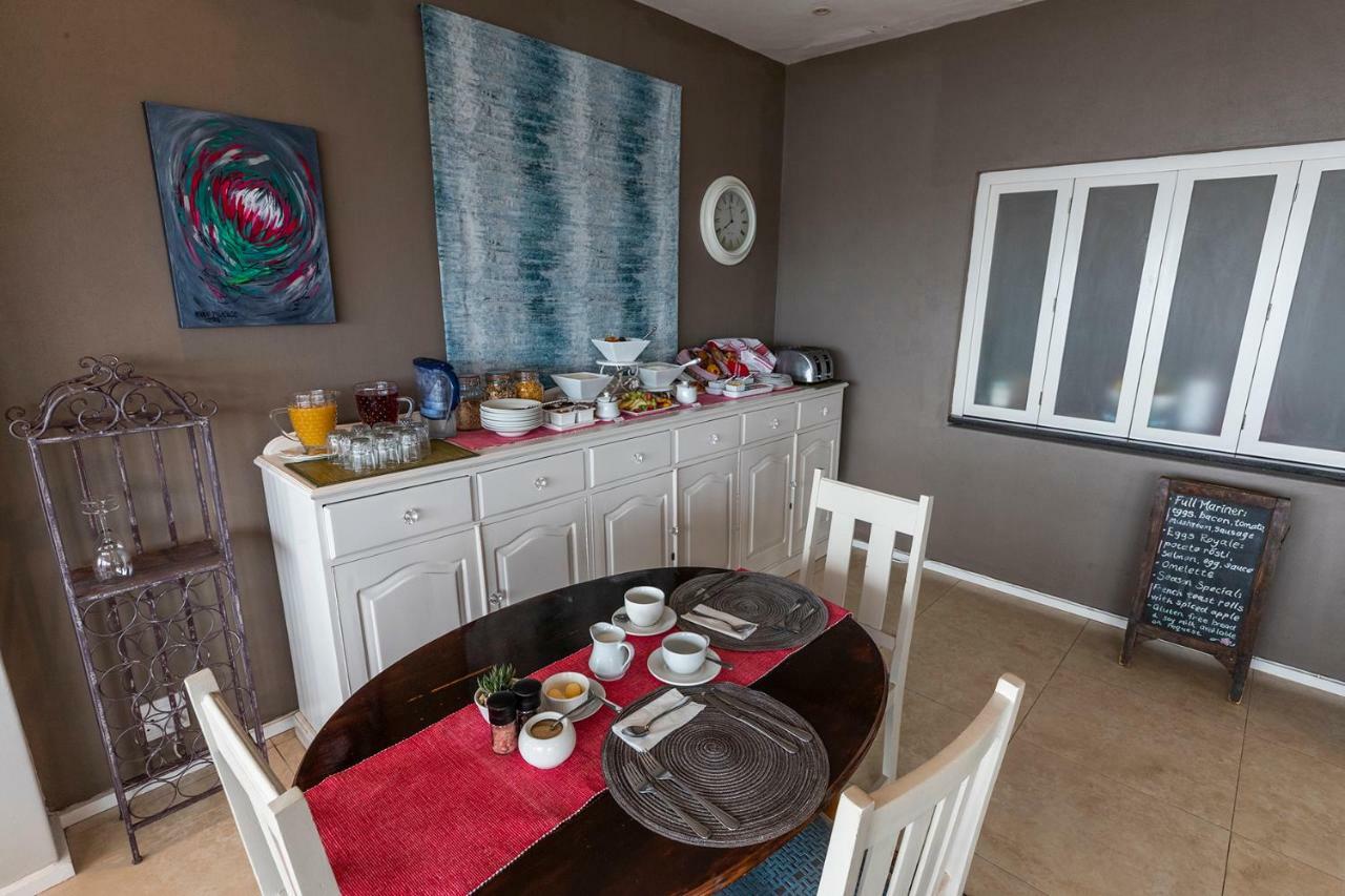 Mariner Guesthouse & Villa Саймонстаун Экстерьер фото